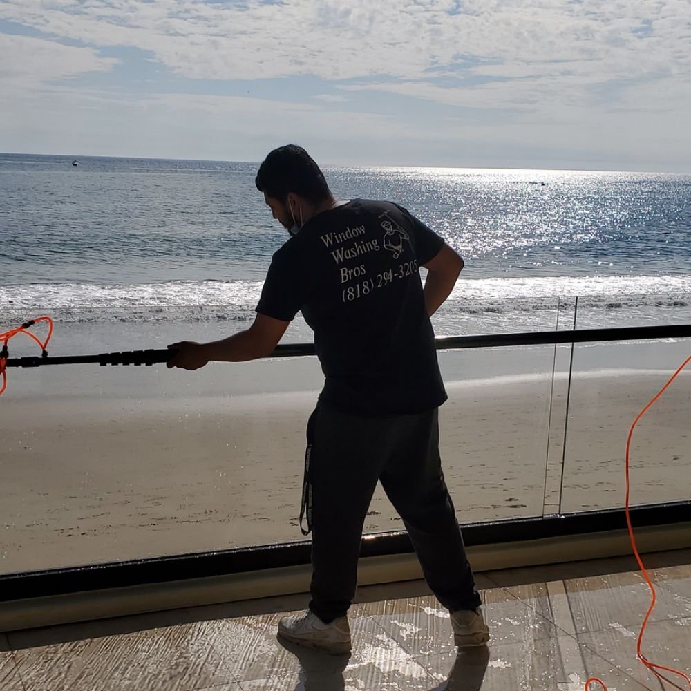 Burbank Window Cleaning - Window Washing Bros
