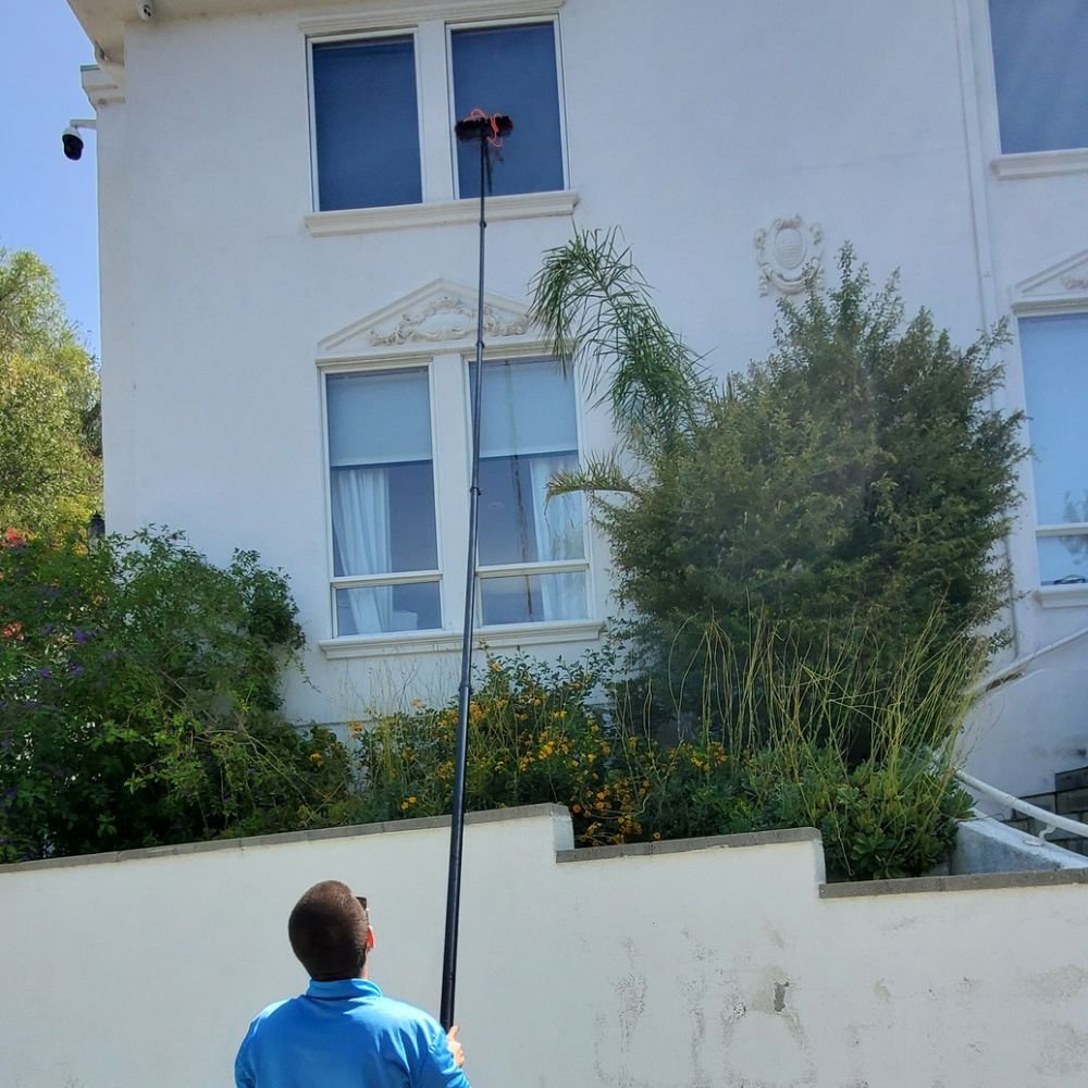 Window Cleaning Van Nuys, CA - Window Washing Bros