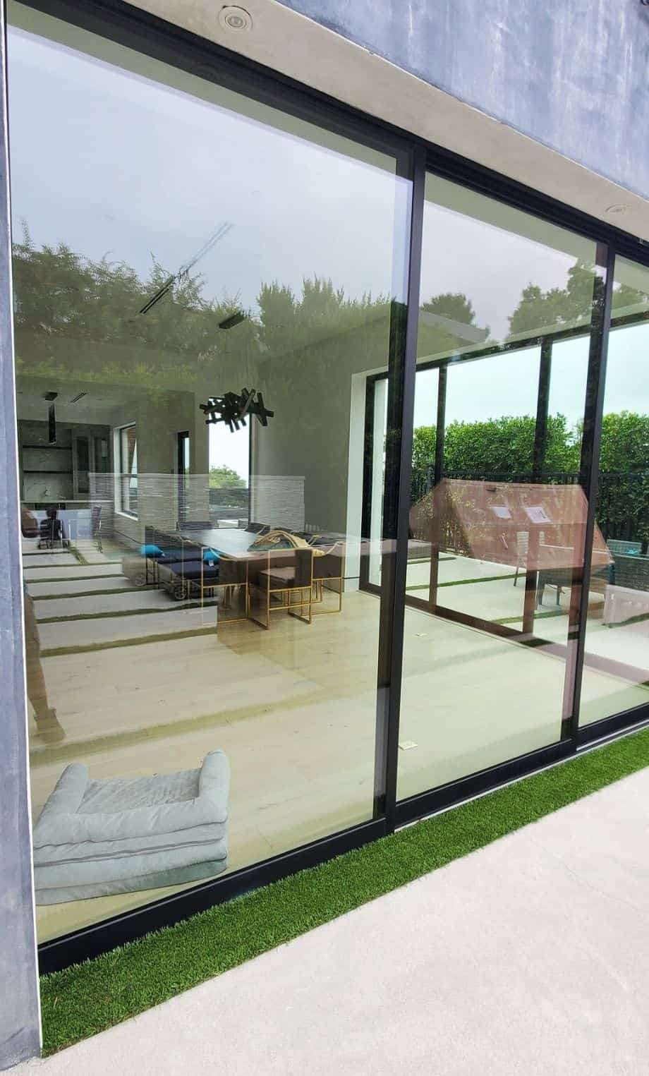 Burbank Window Cleaning Services - Window Washing Bros